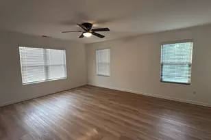5610 Flint Ln N, Cumming, GA 30028 - Photo 9