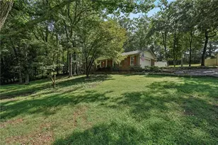 1025 Greenwood Acres Dr, Cumming, GA 30040 - Photo 3