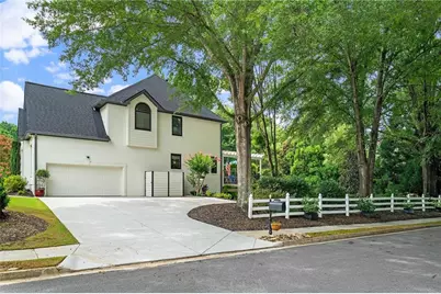 710 Lake Medlock Drive, Johns Creek, GA 30022 - Photo 55