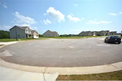 547 Hellen Valley Drive, Braselton, GA 30517 - Photo 3