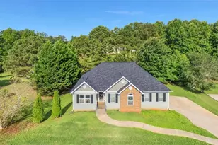 208 Oaken Bucket Dr, Temple, GA 30179 - Photo 3