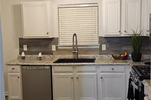 4230 Winston Cir, Atlanta, GA 30349 - Photo 3