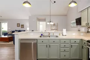2191 Rockbridge Rd, Stone Mountain, GA 30087 - Photo 19