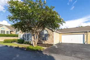 2191 Rockbridge Rd, Stone Mountain, GA 30087 - Photo 25