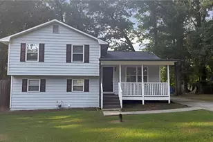141 Hemlock Cir, Lawrenceville, GA 30046 - Photo 1