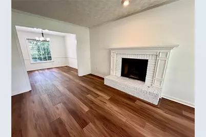 926 W Mill Trace NW, Kennesaw, GA 30152 - Photo 9