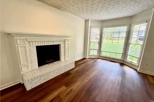 926 W Mill Trce NW, Kennesaw, GA 30152 - Photo 11