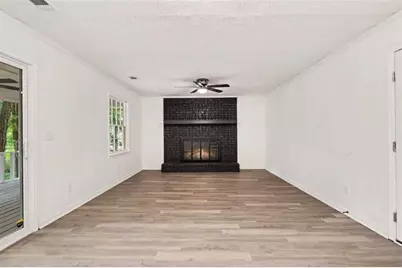 1915 Lisa Lane, Riverdale, GA 30296 - Photo 5