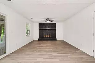 1915 Lisa Ln, Riverdale, GA 30296 - Photo 5