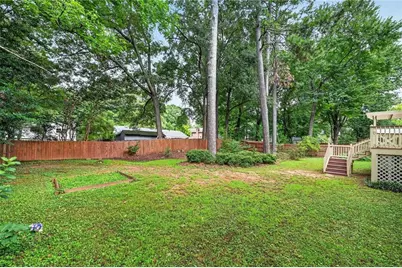 4682 Stonehenge Drive, Dunwoody, GA 30360 - Photo 27