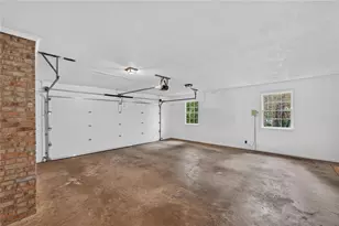 4682 Stonehenge Dr, Dunwoody, GA 30360 - Photo 29