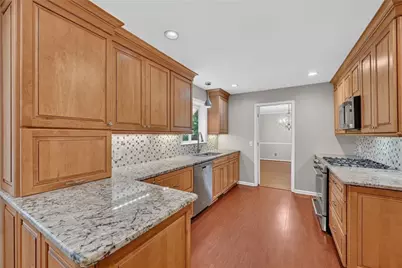 4682 Stonehenge Drive, Dunwoody, GA 30360 - Photo 11
