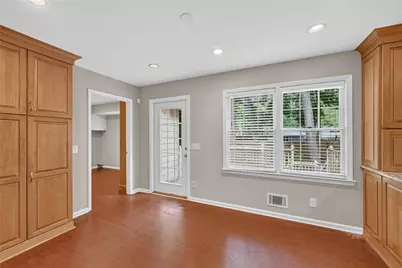 4682 Stonehenge Drive, Dunwoody, GA 30360 - Photo 13