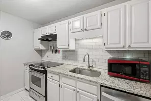 4012 Woodridge Way, Tucker, GA 30084 - Photo 9