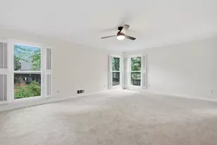 1057 Capital Club Cir NE, Atlanta, GA 30319 - Photo 19