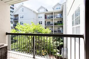 1075 Peachtree Walk NE, Atlanta, GA 30309 - Photo 21