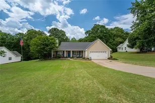 329 Tallassee Ln, Statham, GA 30666 - Photo 3