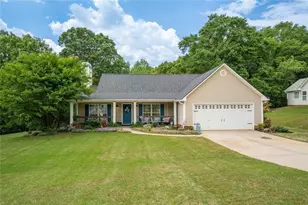 329 Tallassee Ln, Statham, GA 30666 - Photo 1