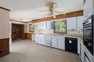 140 Horseshoe Cir, Athens, GA 30605 - Photo 9
