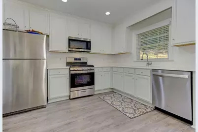 27 Mount Vernon Circle, Atlanta, GA 30338 - Photo 17