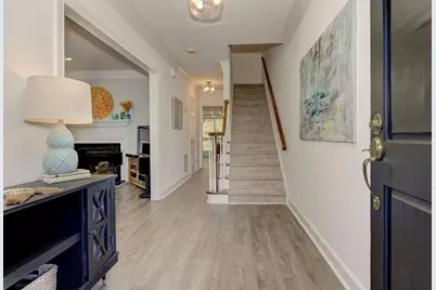 27 Mount Vernon Circle, Atlanta, GA 30338 - Photo 3
