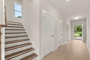 8315 Creekside Overlook Dr, Gainesville, GA 30506 - Photo 3