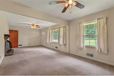 2069 Elmwood Circle, Snellville, GA 30078 - Photo 15