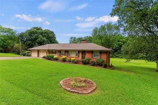 2069 Elmwood Cir, Snellville, GA 30078 - Photo 7