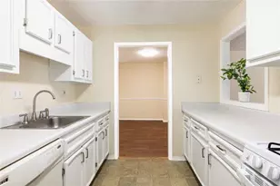 910 Augusta Dr SE, Marietta, GA 30067 - Photo 13