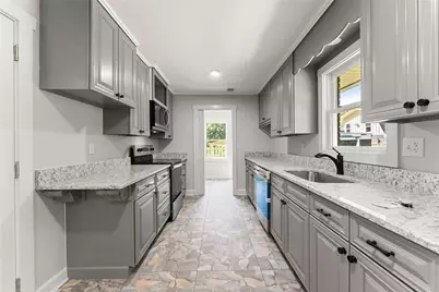 5850 Norton Circle, Flowery Branch, GA 30542 - Photo 13