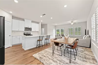 1752 Villageside Court, Lawrenceville, GA 30043 - Photo 3