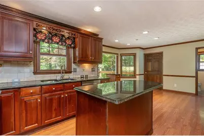 1429 Shadowrock Ct, Marietta, GA 30062 - Photo 11