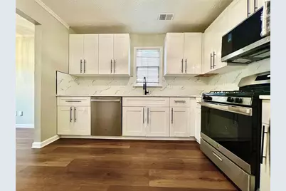 2034 Corners Circle, Lithonia, GA 30058 - Photo 11