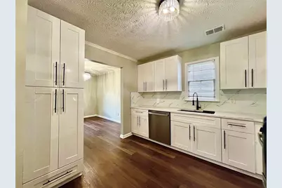2034 Corners Circle, Lithonia, GA 30058 - Photo 13