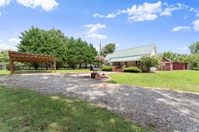 6806 Shoal Creek Road, Clermont, GA 30527 - Photo 3