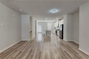 321 Sammon Wy, Lawrenceville, GA 30046 - Photo 3