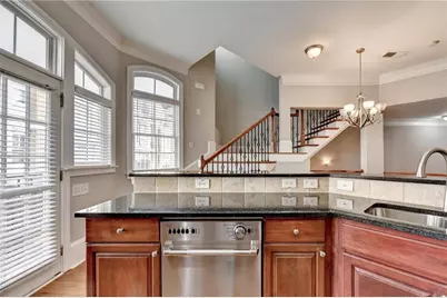 813 Clifton Heights Lane NE, Atlanta, GA 30329 - Photo 17