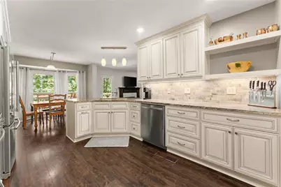 6413 Farm Ridge Court, Flowery Branch, GA 30542 - Photo 15