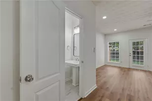 20 Pine Canyon Dr SW, Atlanta, GA 30331 - Photo 11