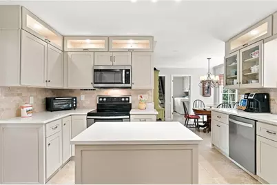9173 Eves Circle, Roswell, GA 30076 - Photo 5