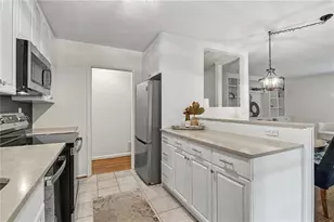 2065 Plantation Ln, Atlanta, GA 30341 - Photo 9
