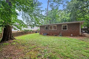 2065 Plantation Ln, Atlanta, GA 30341 - Photo 23