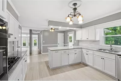 2033 Hessian Court, Stone Mountain, GA 30087 - Photo 21
