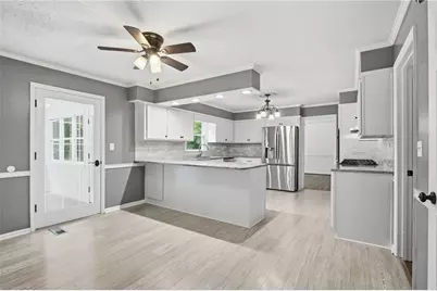 2033 Hessian Court, Stone Mountain, GA 30087 - Photo 3