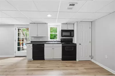 2033 Hessian Court, Stone Mountain, GA 30087 - Photo 43