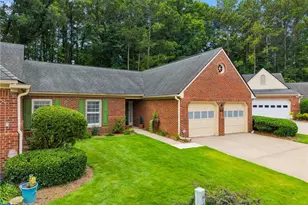 6224 Meadow Run Ct, Peachtree Corners, GA 30092 - Photo 3