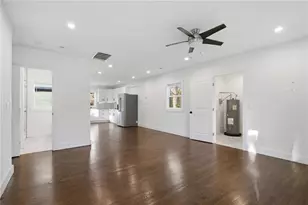 303 Glen Iris Dr, Monroe, GA 30655 - Photo 7