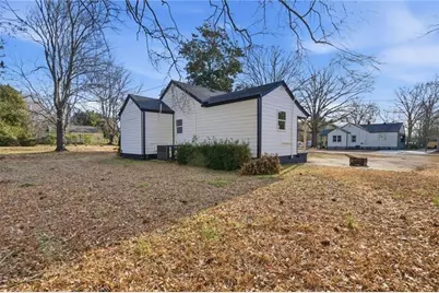 303 Glen Iris Drive, Monroe, GA 30655 - Photo 25