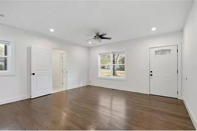 303 Glen Iris Drive, Monroe, GA 30655 - Photo 5