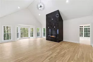 7170 Riverside Dr NW, Atlanta, GA 30328 - Photo 11